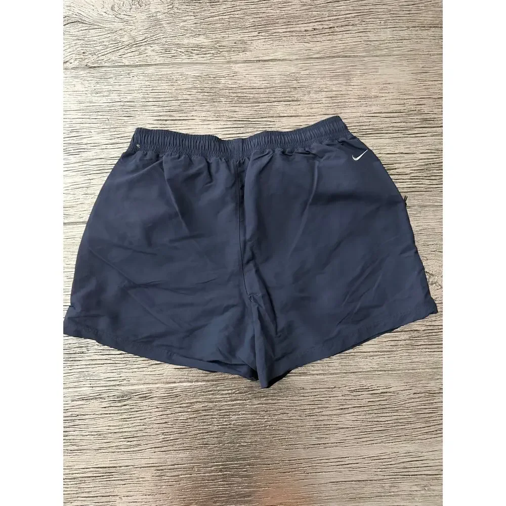 Nike ACG Men’s size M Navy Performance Shorts